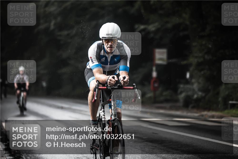 13.09.2026 - Stadtparktriathlon H.Heesch http://msf.ph/oto/10322651 13.09.2026 11:59:46 Radfahren 805, 832, 986, 1026, 1045, 1055, 1057 meine-sportfotos.de