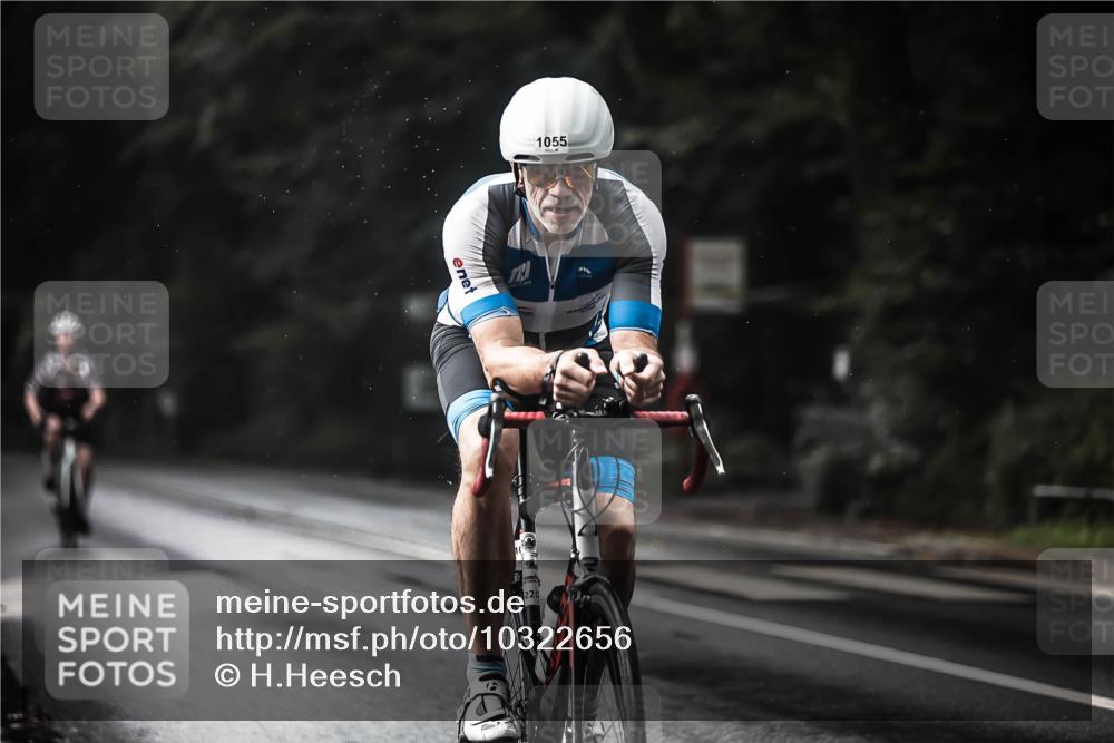 13.09.2026 - Stadtparktriathlon H.Heesch http://msf.ph/oto/10322656 13.09.2026 11:59:46 Radfahren 805, 832, 986, 1026, 1045, 1055, 1057 meine-sportfotos.de