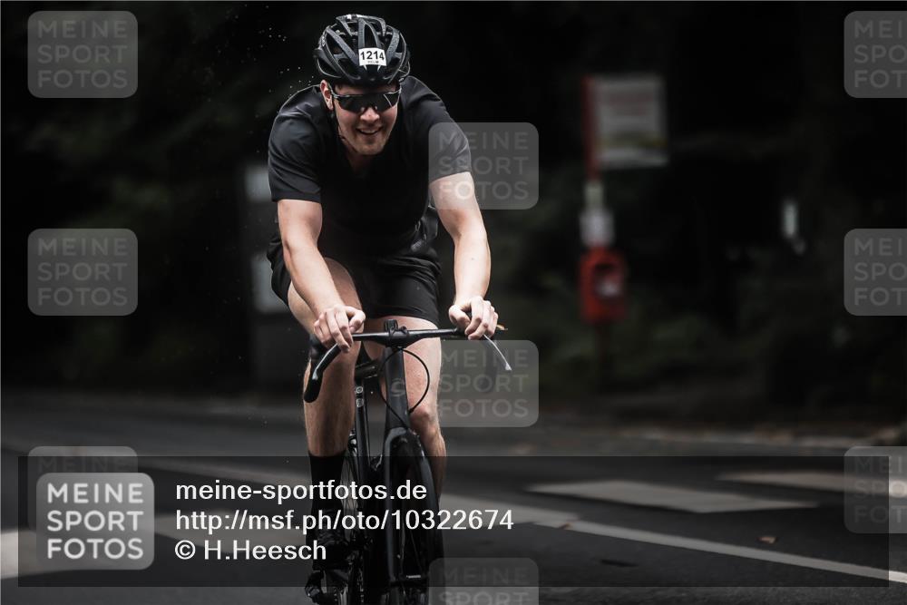 13.09.2026 - Stadtparktriathlon H.Heesch http://msf.ph/oto/10322674 13.09.2026 13:08:41 Radfahren 1212, 1214, 1237, 1239, 1294, 1376 meine-sportfotos.de