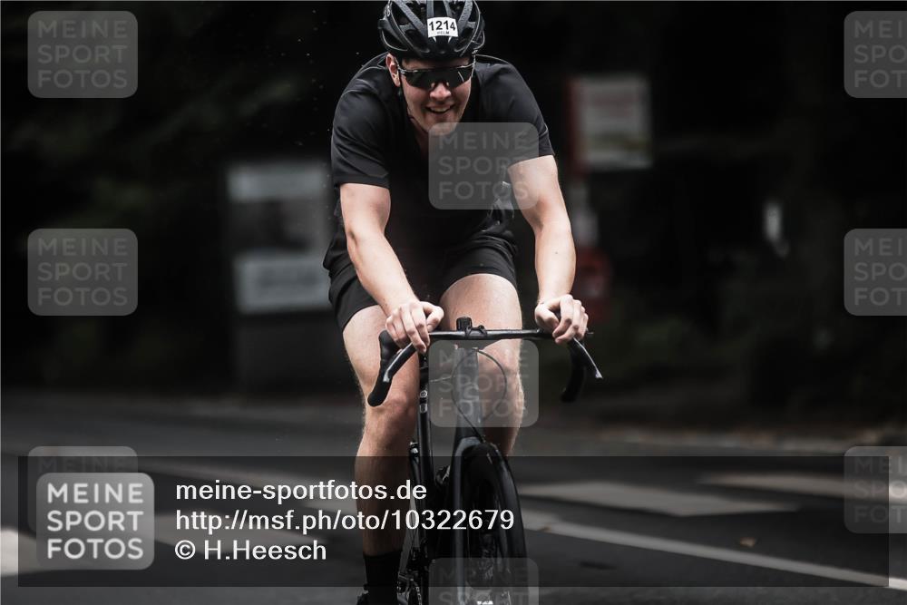 13.09.2026 - Stadtparktriathlon H.Heesch http://msf.ph/oto/10322679 13.09.2026 13:08:41 Radfahren 1212, 1214, 1237, 1239, 1294, 1376 meine-sportfotos.de