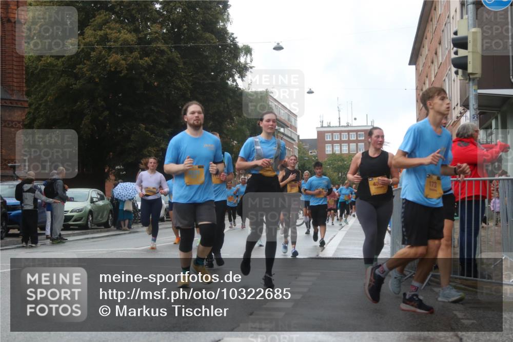 13.09.2026 - Kiel Lauf Markus Tischler http://msf.ph/oto/10322685 13.09.2026 10:58:04 Fleethörn 300, 40, 173 meine-sportfotos.de