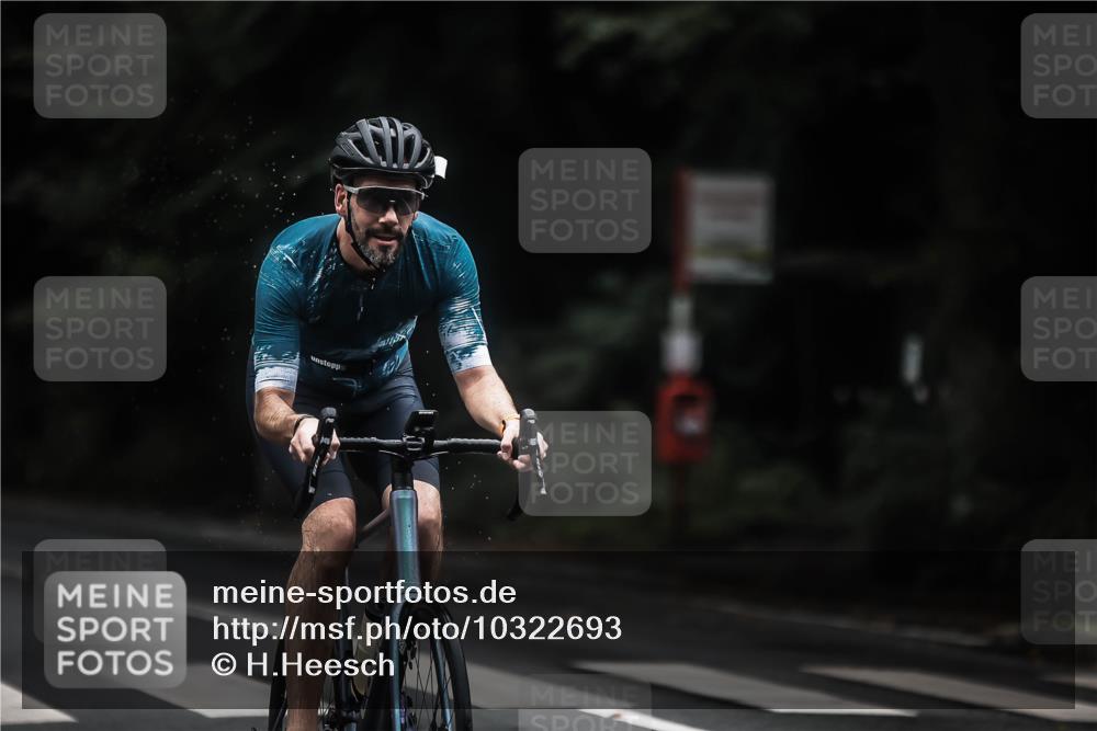13.09.2026 - Stadtparktriathlon H.Heesch http://msf.ph/oto/10322693 13.09.2026 13:08:49 Radfahren 1162, 1298, 1370 meine-sportfotos.de