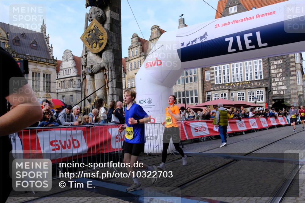 13.09.2026 - 21. swb-Marathon Bremen Tim E. http://msf.ph/oto/10322703 13.09.2026 10:59:26 Ziel 10383, 10415, 10427, 10477, 10492, 10668, 10843, 11034, 11086, 11125, 11301, 11302, 11500, 11602, 11913, 12015, 12118, 12127, 12131, 12200, 12271, 12297, 12541 meine-sportfotos.de