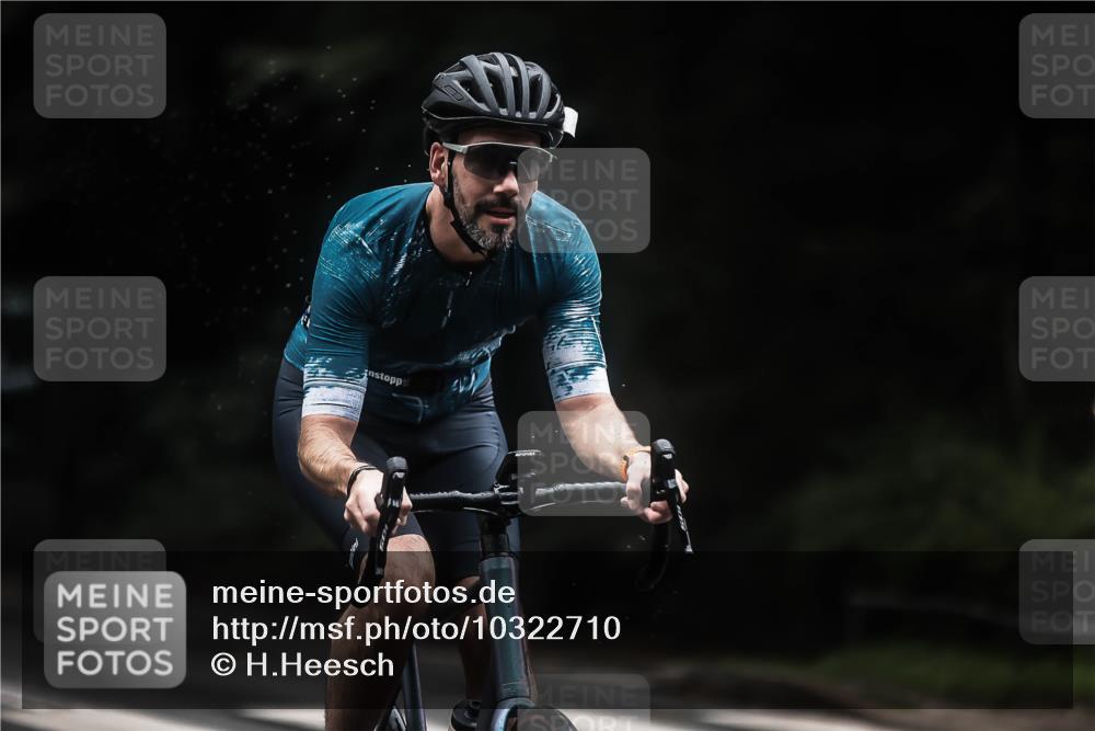 13.09.2026 - Stadtparktriathlon H.Heesch http://msf.ph/oto/10322710 13.09.2026 13:08:49 Radfahren 1162, 1298, 1370 meine-sportfotos.de