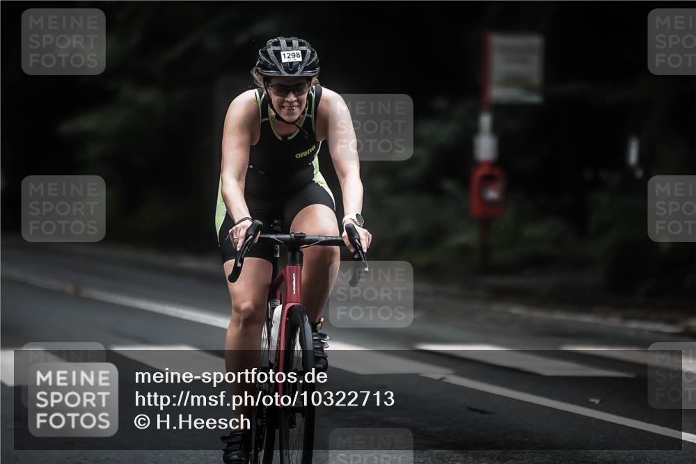 13.09.2026 - Stadtparktriathlon H.Heesch http://msf.ph/oto/10322713 13.09.2026 13:08:50 Radfahren 1162, 1298, 1370 meine-sportfotos.de