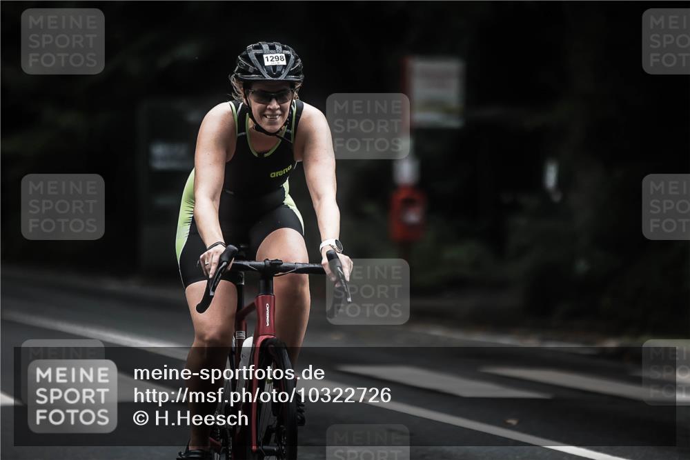 13.09.2026 - Stadtparktriathlon H.Heesch http://msf.ph/oto/10322726 13.09.2026 13:08:51 Radfahren 1162, 1298, 1370, 1397 meine-sportfotos.de