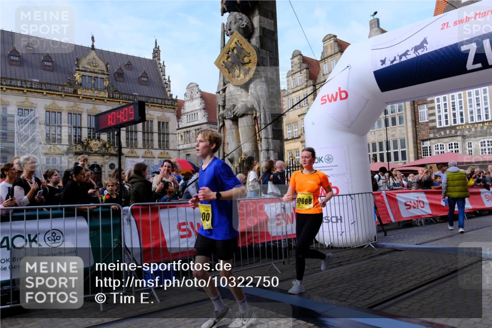 13.09.2026 - 21. swb-Marathon Bremen Tim E. http://msf.ph/oto/10322750 13.09.2026 10:59:26 Ziel 10383, 10415, 10427, 10477, 10492, 10668, 10843, 11034, 11086, 11125, 11301, 11302, 11500, 11602, 11913, 12015, 12118, 12127, 12131, 12200, 12271, 12297, 12541 meine-sportfotos.de