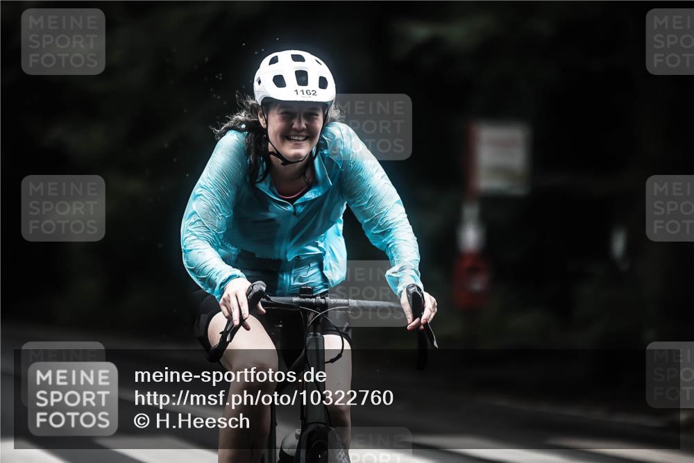13.09.2026 - Stadtparktriathlon H.Heesch http://msf.ph/oto/10322760 13.09.2026 13:08:53 Radfahren 1162, 1298, 1319, 1370, 1397 meine-sportfotos.de