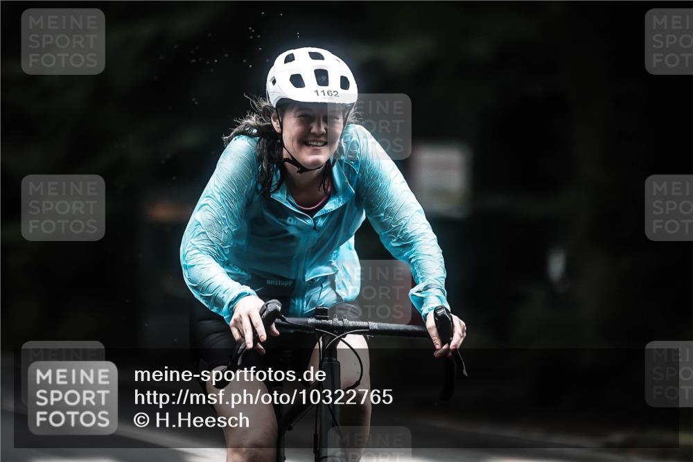 13.09.2026 - Stadtparktriathlon H.Heesch http://msf.ph/oto/10322765 13.09.2026 13:08:53 Radfahren 1162, 1298, 1319, 1370, 1397 meine-sportfotos.de