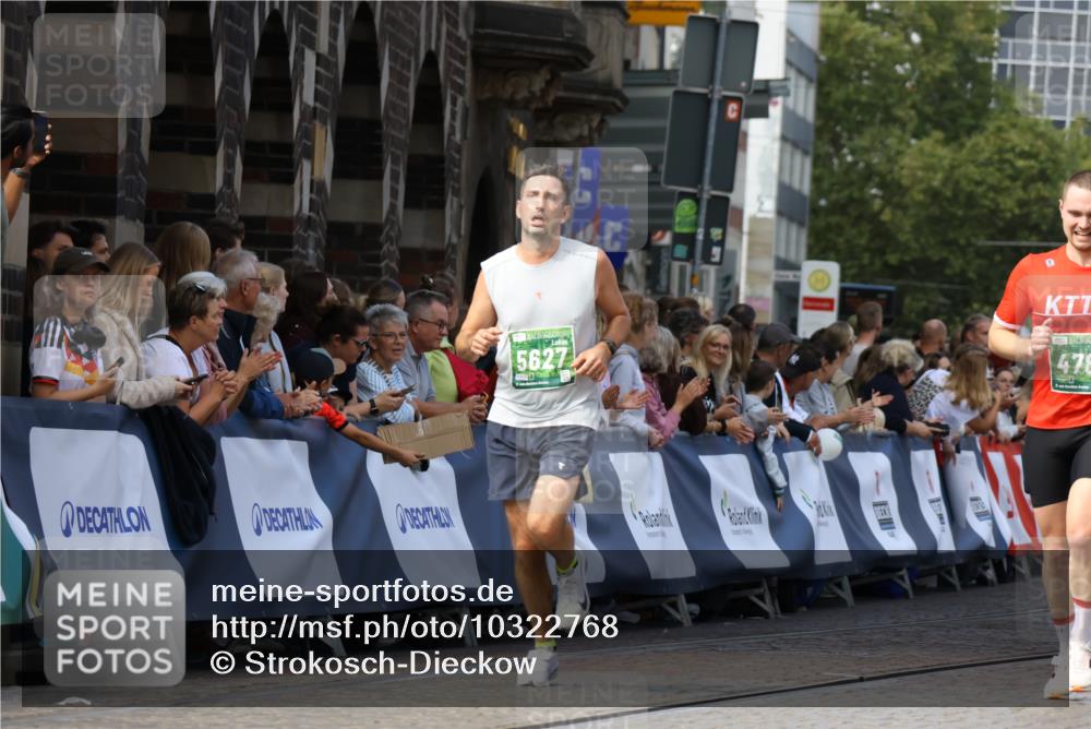 13.09.2026 - 21. swb-Marathon Bremen Strokosch-Dieckow http://msf.ph/oto/10322768 13.09.2026 13:09:56 Ziel 195, 4473, 4782, 5111, 6652, 9241, 538, 623, 2020, 4781, 5627, 9817 meine-sportfotos.de
