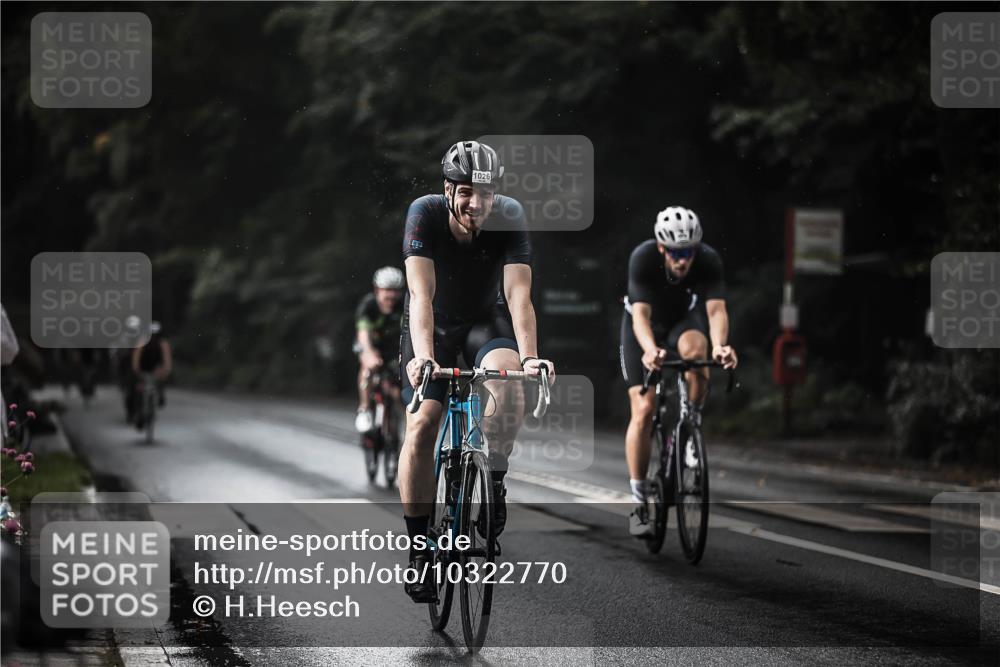 13.09.2026 - Stadtparktriathlon H.Heesch http://msf.ph/oto/10322770 13.09.2026 11:59:52 Radfahren 751, 805, 895, 986, 1026, 1055, 1067 meine-sportfotos.de