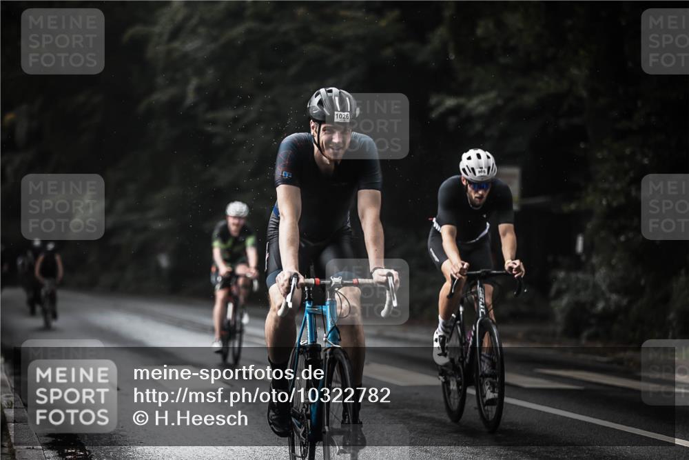 13.09.2026 - Stadtparktriathlon H.Heesch http://msf.ph/oto/10322782 13.09.2026 11:59:53 Radfahren 751, 805, 895, 986, 1011, 1026, 1067 meine-sportfotos.de