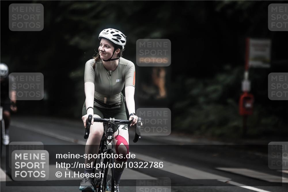 13.09.2026 - Stadtparktriathlon H.Heesch http://msf.ph/oto/10322786 13.09.2026 13:08:58 Radfahren 1162, 1319, 1397 meine-sportfotos.de
