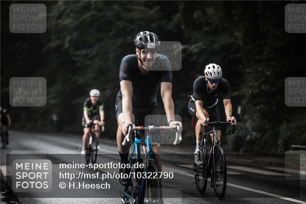 13.09.2026 - Stadtparktriathlon H.Heesch http://msf.ph/oto/10322790 13.09.2026 11:59:53 Radfahren 751, 805, 895, 986, 1011, 1026, 1067 meine-sportfotos.de