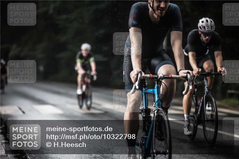 13.09.2026 - Stadtparktriathlon H.Heesch http://msf.ph/oto/10322798 13.09.2026 11:59:53 Radfahren 751, 805, 895, 986, 1011, 1026, 1067 meine-sportfotos.de