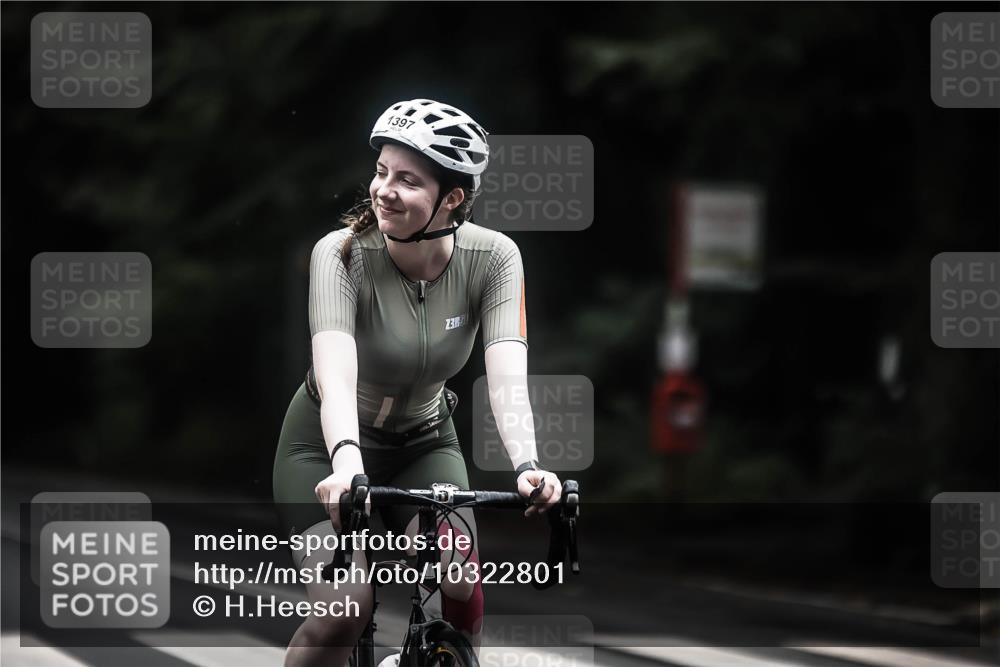 13.09.2026 - Stadtparktriathlon H.Heesch http://msf.ph/oto/10322801 13.09.2026 13:08:58 Radfahren 1162, 1319, 1397 meine-sportfotos.de