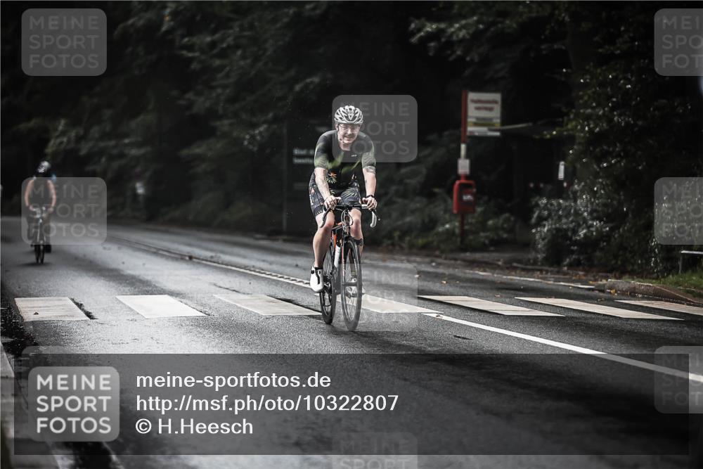 13.09.2026 - Stadtparktriathlon H.Heesch http://msf.ph/oto/10322807 13.09.2026 11:59:53 Radfahren 751, 805, 895, 986, 1011, 1026, 1067 meine-sportfotos.de