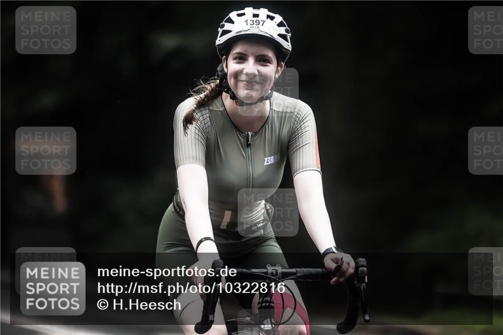 13.09.2026 - Stadtparktriathlon H.Heesch http://msf.ph/oto/10322816 13.09.2026 13:08:58 Radfahren 1162, 1319, 1397 meine-sportfotos.de