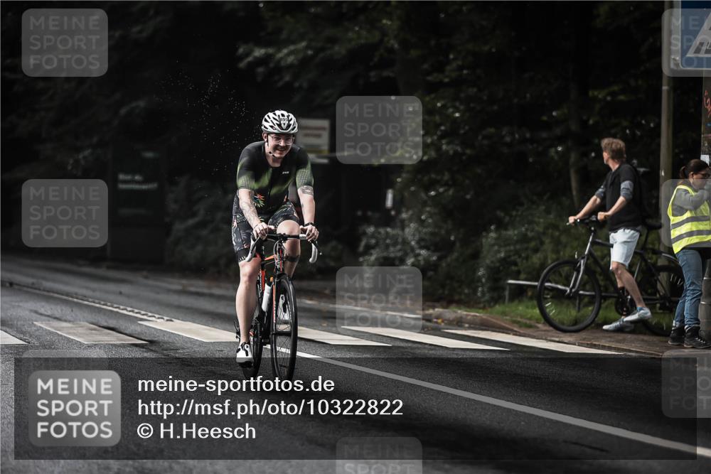 13.09.2026 - Stadtparktriathlon H.Heesch http://msf.ph/oto/10322822 13.09.2026 11:59:54 Radfahren 751, 805, 895, 986, 1011, 1026, 1067 meine-sportfotos.de