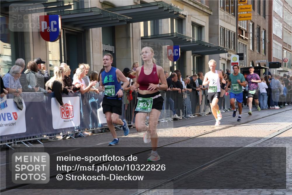 13.09.2026 - 21. swb-Marathon Bremen Strokosch-Dieckow http://msf.ph/oto/10322826 13.09.2026 13:18:49 Ziel 189, 666, 1599, 2007, 2390, 2423, 2535, 3508, 4819, 4857, 4916, 5172, 6008, 6137, 6310, 6633, 7154, 7647, 7686, 7754, 7791, 9512, 9552, 9805, 13184, 307, 465, 2324, 2948, 3631, 4120, 4413, 4642, 5277, 5867, 6787, 6818, 7104, 7163, 7245, 7602, 7731, 8404, 8540, 8743, 8872, 9019, 9275, 9327, 9833 meine-sportfotos.de