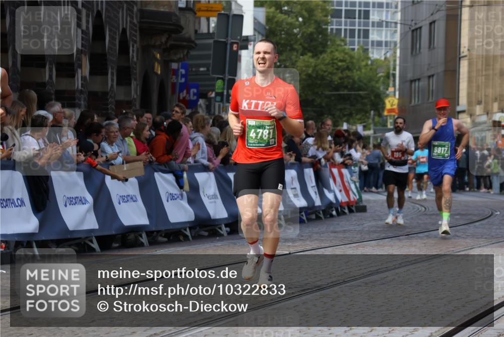 13.09.2026 - 21. swb-Marathon Bremen Strokosch-Dieckow http://msf.ph/oto/10322833 13.09.2026 13:09:58 Ziel 195, 2750, 4473, 4782, 6652, 9241, 538, 623, 957, 2020, 4781, 5627, 9817 meine-sportfotos.de