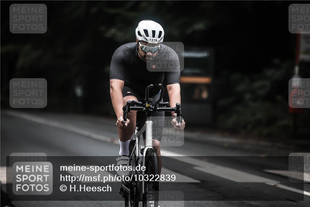13.09.2026 - Stadtparktriathlon H.Heesch http://msf.ph/oto/10322839 13.09.2026 13:09:00 Radfahren 1230, 1319, 1397 meine-sportfotos.de