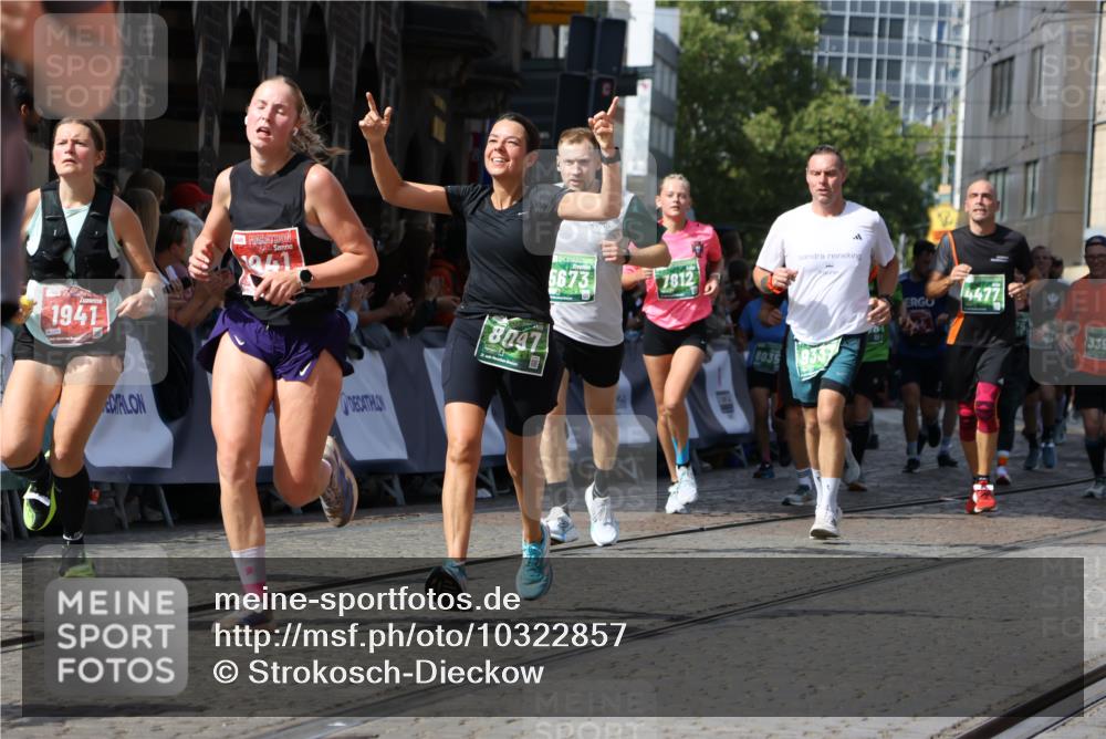 13.09.2026 - 21. swb-Marathon Bremen Strokosch-Dieckow http://msf.ph/oto/10322857 13.09.2026 13:31:10 Ziel 244, 800, 834, 1189, 1533, 1771, 1841, 1926, 1941, 2369, 2902, 2985, 3360, 4251, 4920, 5600, 5681, 5802, 5822, 5900, 6307, 6343, 6523, 7012, 7760, 8543, 8616, 9290, 9507, 9653, 9692, 9699, 9767, 9962, 9976, 13090, 13152, 13215, 217, 1627, 2244, 2602, 3152, 3343, 3392, 3396, 3762, 4477, 5375, 5673, 5720, 5765, 5979, 6147, 6619, 6968, 7001, 7296, 7812, 8035, 8097, 8339, 8342, 8726, 9147, 9337, 9822, 13066 meine-sportfotos.de