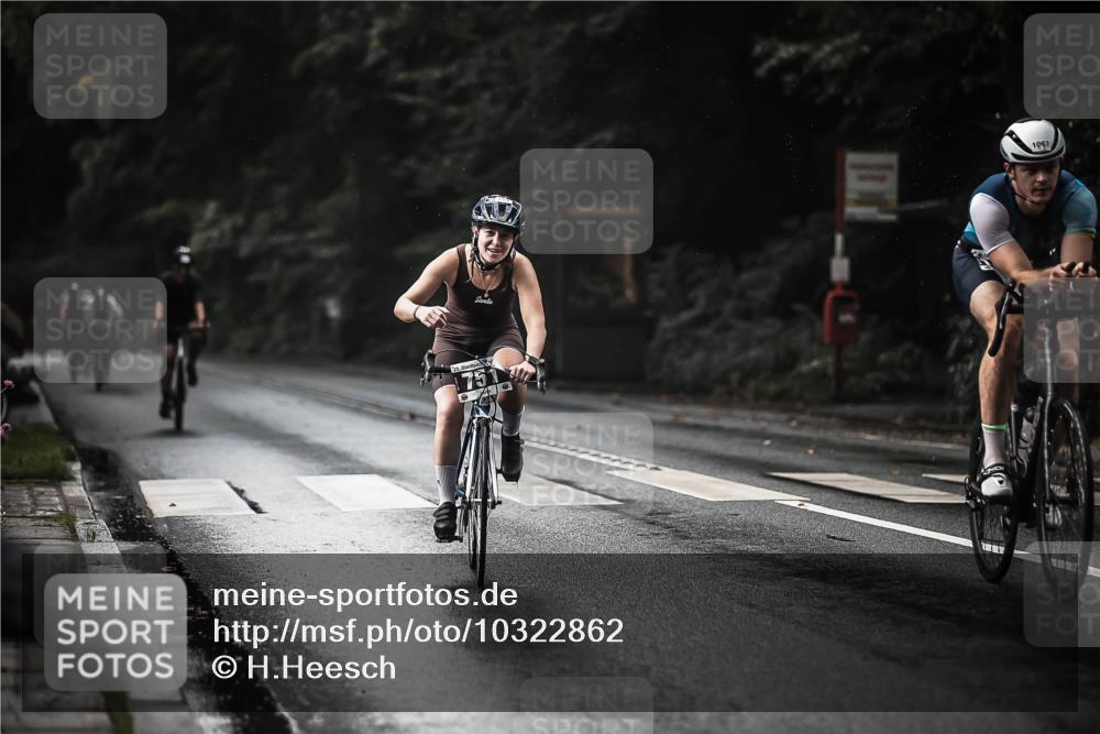 13.09.2026 - Stadtparktriathlon H.Heesch http://msf.ph/oto/10322862 13.09.2026 11:59:57 Radfahren 751, 834, 895, 975, 983, 986, 1011, 1026, 1067 meine-sportfotos.de