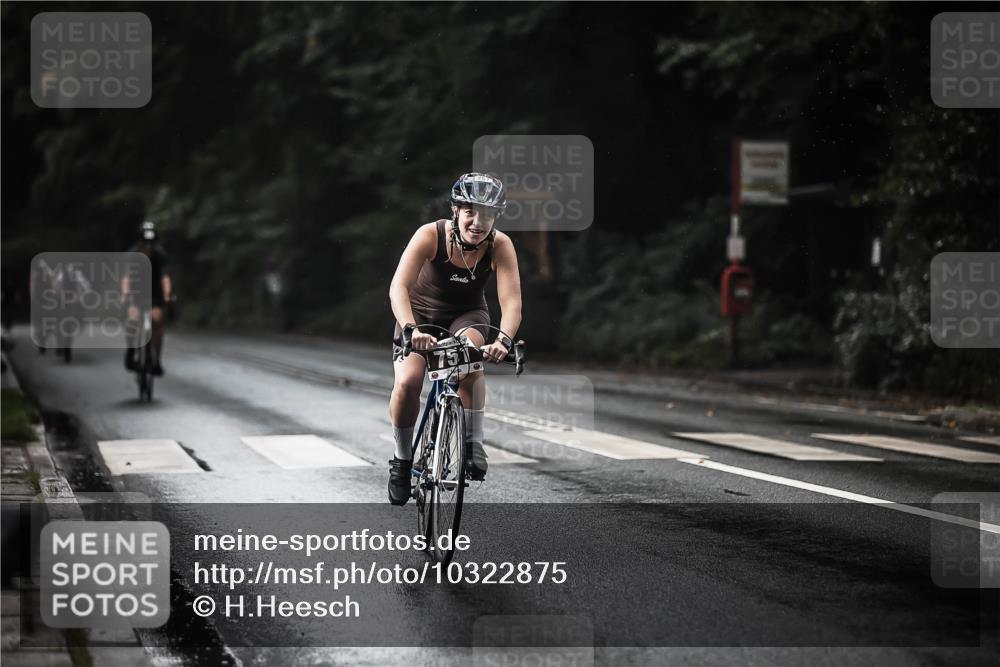 13.09.2026 - Stadtparktriathlon H.Heesch http://msf.ph/oto/10322875 13.09.2026 11:59:57 Radfahren 751, 834, 895, 975, 983, 986, 1011, 1026, 1067 meine-sportfotos.de