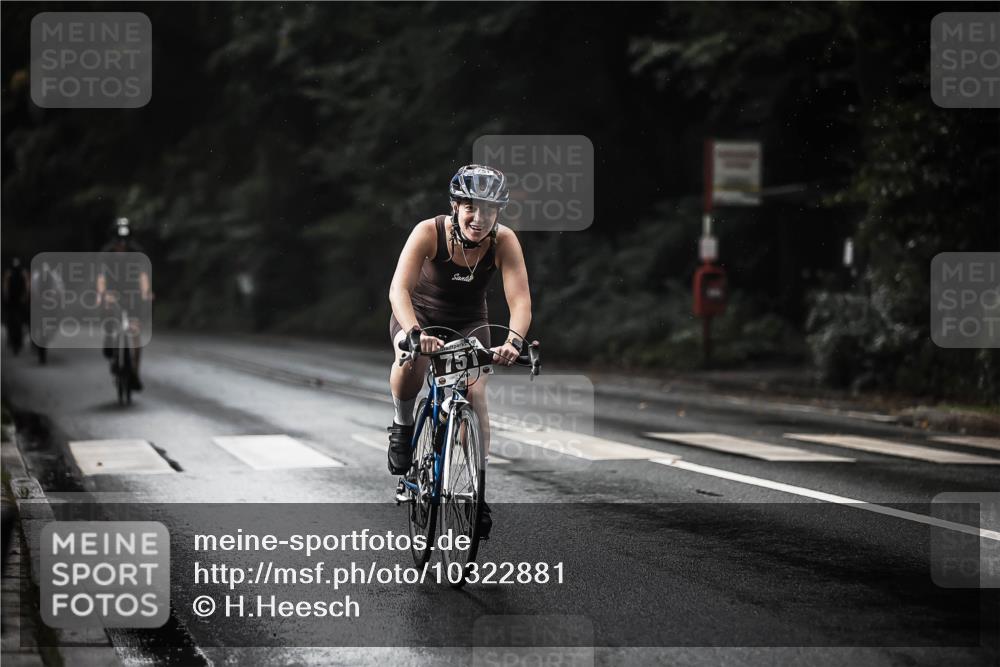 13.09.2026 - Stadtparktriathlon H.Heesch http://msf.ph/oto/10322881 13.09.2026 11:59:57 Radfahren 751, 834, 895, 975, 983, 986, 1011, 1026, 1067 meine-sportfotos.de