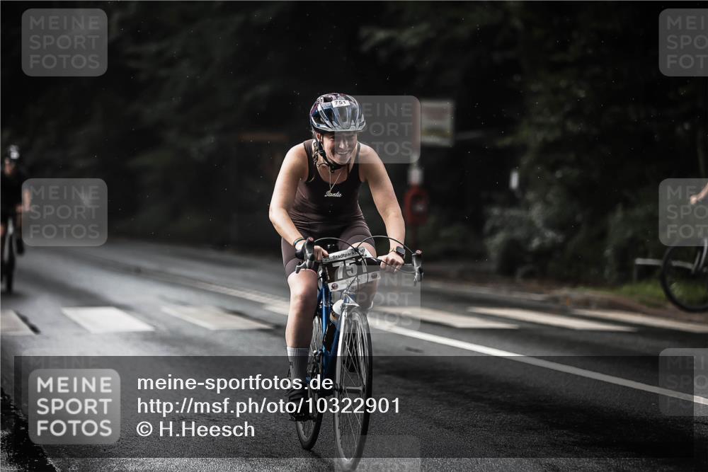 13.09.2026 - Stadtparktriathlon H.Heesch http://msf.ph/oto/10322901 13.09.2026 11:59:58 Radfahren 751, 834, 895, 975, 983, 986, 1011, 1026, 1067 meine-sportfotos.de