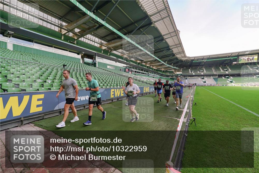 13.09.2026 - 21. swb-Marathon Bremen Michael Burmester http://msf.ph/oto/10322959 13.09.2026 13:24:31 Laufen im Stadion 137, 182, 213, 294, 324, 434, 505, 533, 548, 609, 708, 721, 723, 739, 743, 752, 815, 1273, 1331, 1463, 1471, 1491, 1504, 1515, 1597, 1598, 1830, 1944, 2059, 2095, 2211, 2252, 2267, 2271, 2286, 2312, 2323, 2354, 2445, 2465, 2483, 2495, 2497, 2503, 2506, 2554, 2571, 2644, 2752, 2768, 2776, 2833, 2896, 2936, 2968, 3005, 3142, 3211, 3252, 3259, 3282, 3288, 3289, 3292, 3298, 3306, 3312, 3329, 3364, 3381, 3390, 3395, 3423, 3447, 3559, 3727, 3770, 3819, 4466, 4467 meine-sportfotos.de