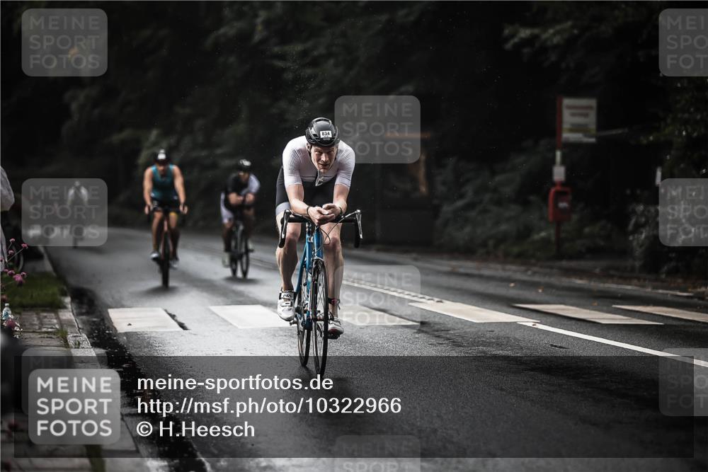 13.09.2026 - Stadtparktriathlon H.Heesch http://msf.ph/oto/10322966 13.09.2026 12:00:01 Radfahren 751, 834, 975, 983, 1011, 1054, 1067 meine-sportfotos.de
