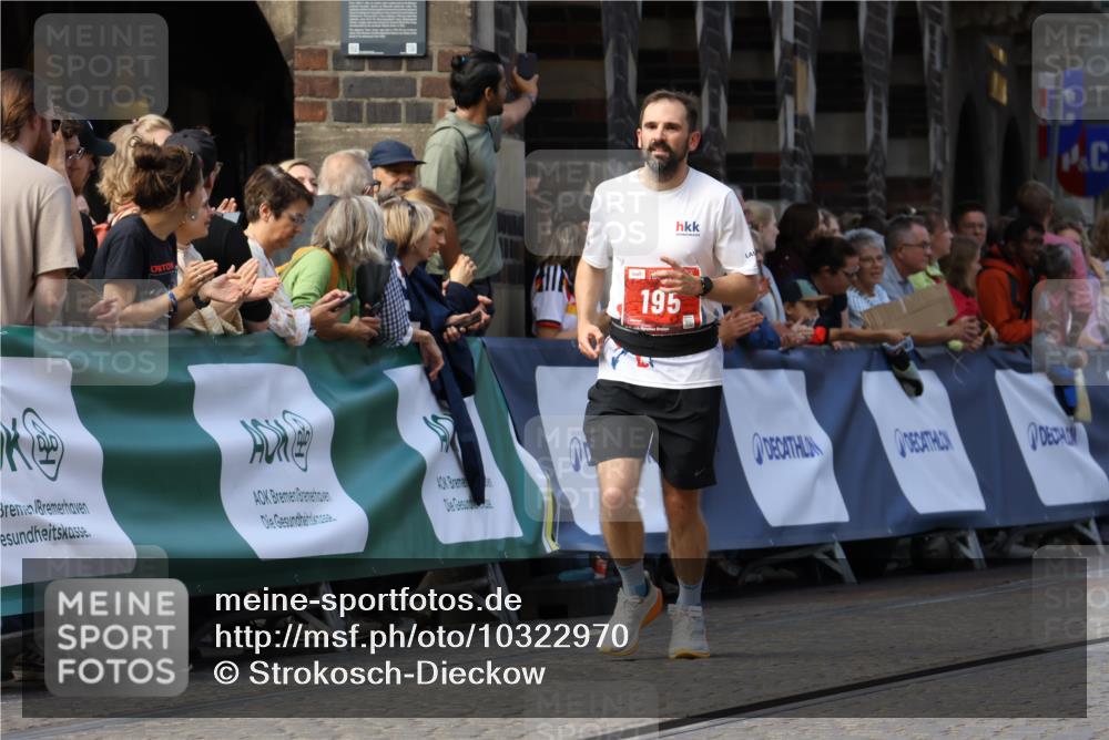 13.09.2026 - 21. swb-Marathon Bremen Strokosch-Dieckow http://msf.ph/oto/10322970 13.09.2026 13:10:04 Ziel 195, 567, 1723, 1975, 2750, 4473, 4782, 8835, 9241, 9277, 9804, 957, 8064 meine-sportfotos.de