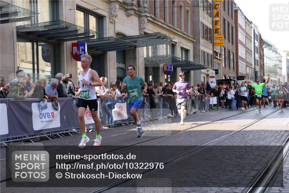 13.09.2026 - 21. swb-Marathon Bremen Strokosch-Dieckow http://msf.ph/oto/10322976 13.09.2026 13:18:51 Ziel 189, 666, 1599, 2007, 2390, 2423, 2535, 3182, 3508, 4819, 4857, 5172, 6008, 6137, 6310, 6633, 7154, 7647, 7686, 7754, 7791, 9512, 9552, 9638, 9805, 13184, 307, 465, 2324, 2948, 3631, 4120, 4413, 4642, 4916, 5277, 5867, 6787, 7104, 7163, 7245, 7602, 7731, 8404, 8540, 8743, 8872, 9019, 9275, 9327, 9833 meine-sportfotos.de