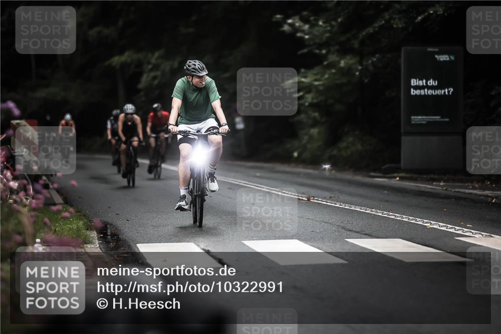 13.09.2026 - Stadtparktriathlon H.Heesch http://msf.ph/oto/10322991 13.09.2026 13:09:19 Radfahren 1217, 1254, 1288, 1362 meine-sportfotos.de