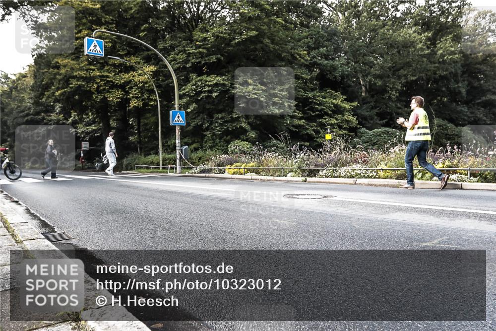 13.09.2026 - Stadtparktriathlon H.Heesch http://msf.ph/oto/10323012 13.09.2026 11:25:26 Radfahren 759, 803 meine-sportfotos.de