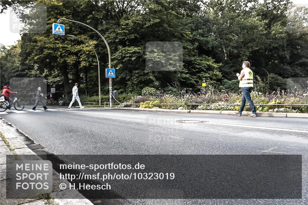 13.09.2026 - Stadtparktriathlon H.Heesch http://msf.ph/oto/10323019 13.09.2026 11:25:26 Radfahren 759, 803 meine-sportfotos.de