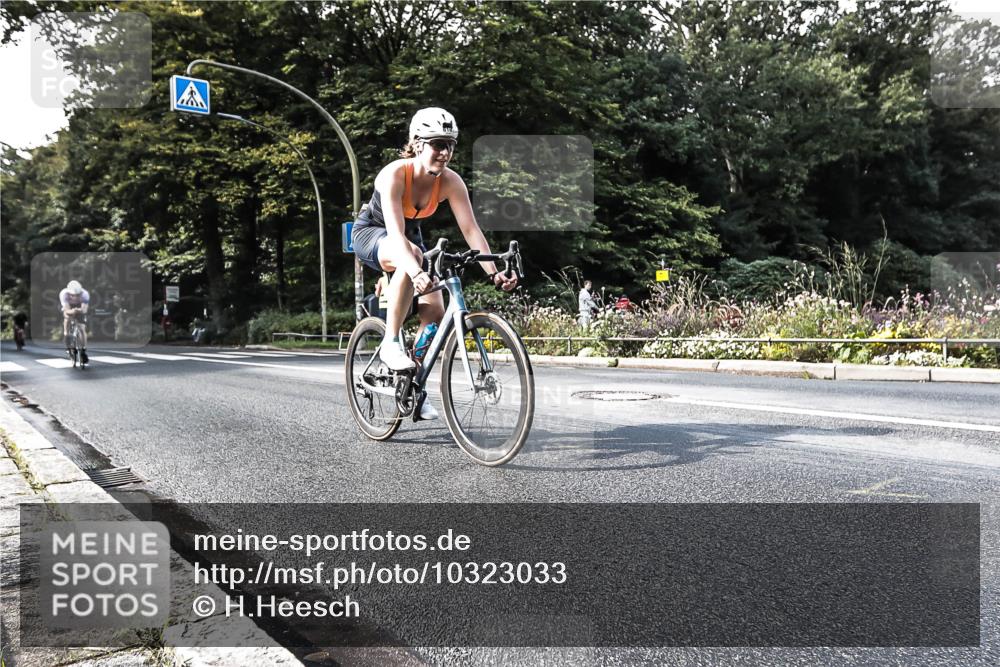13.09.2026 - Stadtparktriathlon H.Heesch http://msf.ph/oto/10323033 13.09.2026 11:25:33 Radfahren 683, 818 meine-sportfotos.de