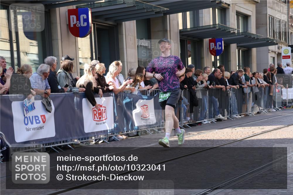 13.09.2026 - 21. swb-Marathon Bremen Strokosch-Dieckow http://msf.ph/oto/10323041 13.09.2026 13:18:53 Ziel 189, 666, 1599, 2007, 2390, 2423, 2535, 3182, 3508, 4819, 4857, 5172, 5371, 6008, 6137, 6310, 6633, 7154, 7647, 7686, 7754, 9512, 9552, 9638, 9805, 13184, 307, 465, 2324, 2948, 3631, 4120, 4413, 4642, 4916, 5277, 5867, 6787, 7104, 7163, 7245, 7602, 7791, 8540, 8743, 9327, 9833 meine-sportfotos.de
