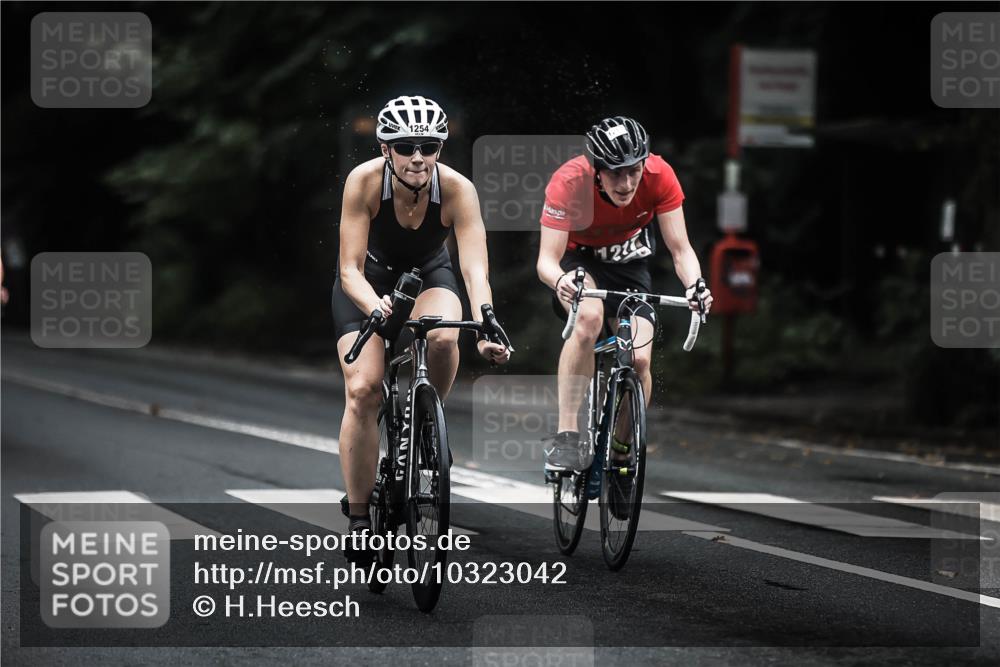 13.09.2026 - Stadtparktriathlon H.Heesch http://msf.ph/oto/10323042 13.09.2026 13:09:24 Radfahren 1217, 1254, 1288, 1362 meine-sportfotos.de