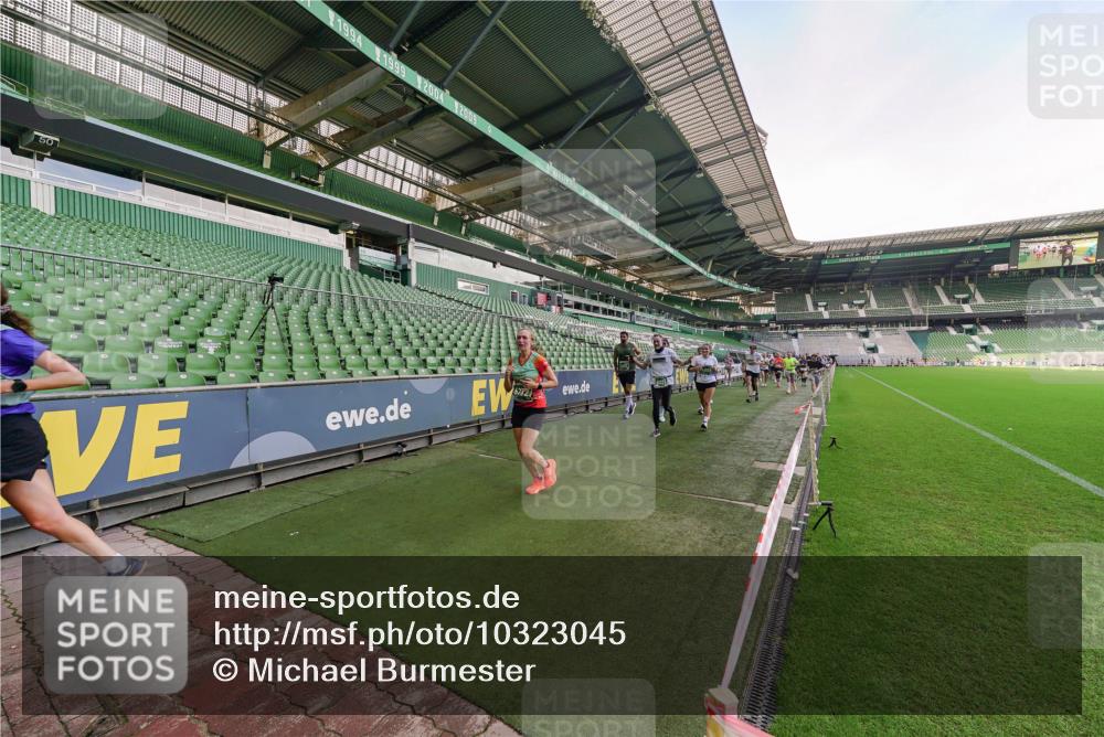 13.09.2026 - 21. swb-Marathon Bremen Michael Burmester http://msf.ph/oto/10323045 13.09.2026 13:24:42 Laufen im Stadion 137, 182, 213, 294, 324, 434, 505, 543, 548, 721, 723, 739, 743, 752, 815, 818, 1273, 1410, 1463, 1471, 1491, 1504, 1515, 1561, 1597, 1598, 1830, 1944, 1953, 2059, 2095, 2211, 2252, 2267, 2271, 2286, 2312, 2323, 2354, 2445, 2465, 2483, 2495, 2497, 2503, 2506, 2554, 2571, 2591, 2644, 2752, 2768, 2776, 2833, 2878, 2896, 2936, 2968, 2981, 3005, 3142, 3211, 3259, 3282, 3288, 3289, 3292, 3298, 3306, 3312, 3329, 3364, 3381, 3390, 3395, 3423, 3447, 3770, 3819, 4466 meine-sportfotos.de
