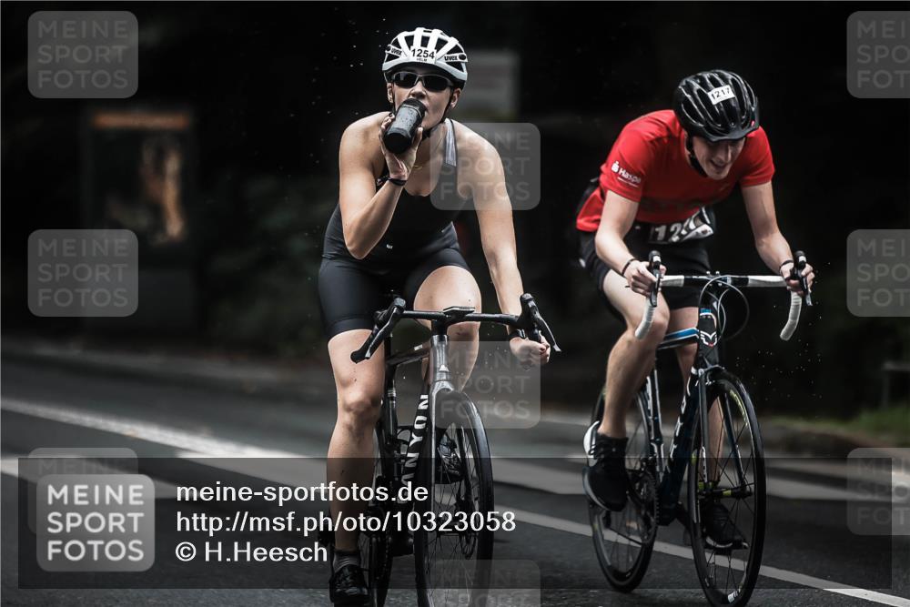 13.09.2026 - Stadtparktriathlon H.Heesch http://msf.ph/oto/10323058 13.09.2026 13:09:24 Radfahren 1217, 1254, 1288, 1362 meine-sportfotos.de