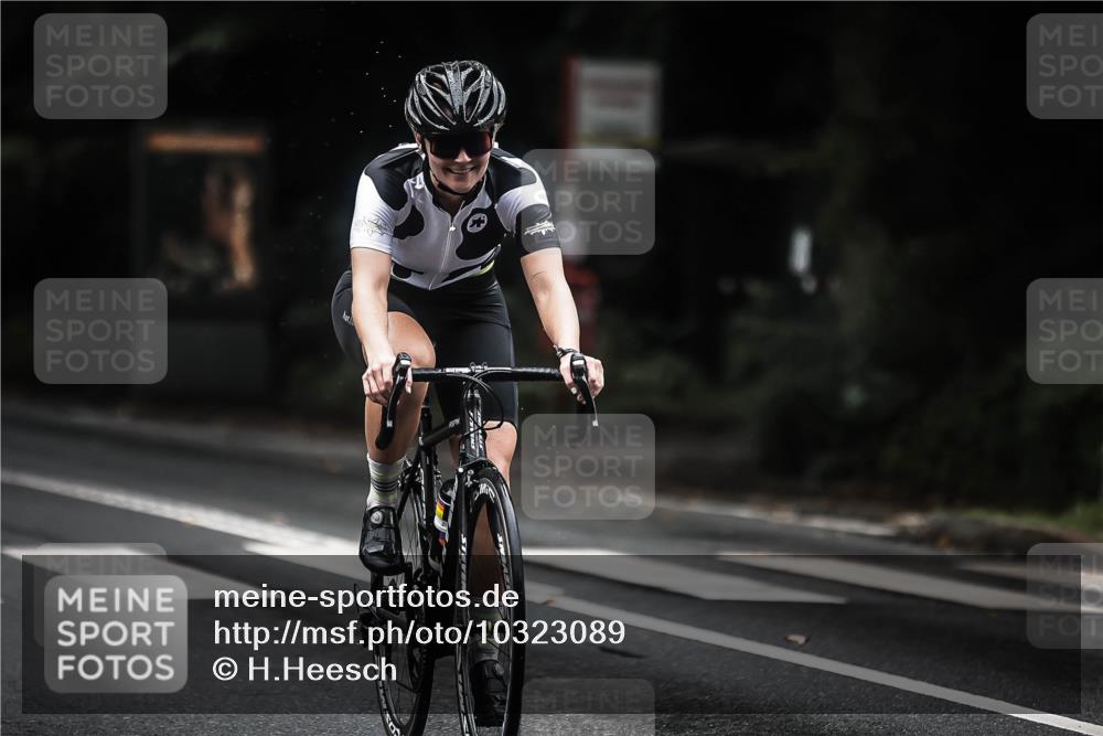 13.09.2026 - Stadtparktriathlon H.Heesch http://msf.ph/oto/10323089 13.09.2026 13:09:26 Radfahren 1189, 1217, 1254, 1288, 1299, 1357, 1362 meine-sportfotos.de