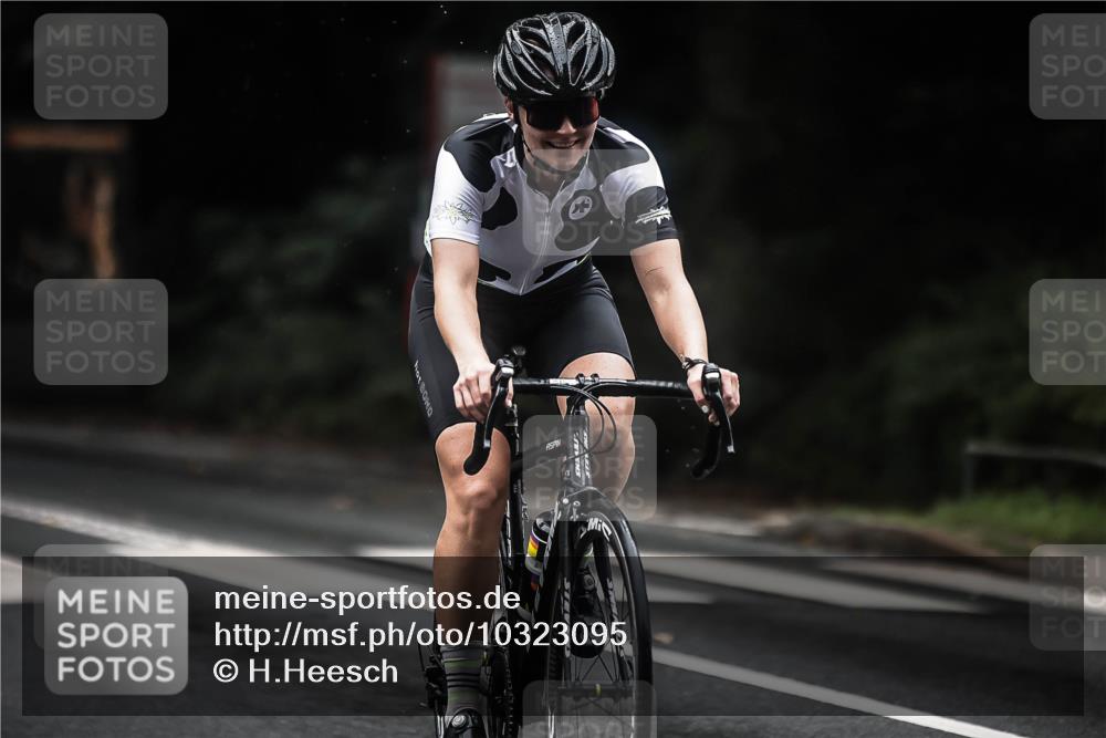 13.09.2026 - Stadtparktriathlon H.Heesch http://msf.ph/oto/10323095 13.09.2026 13:09:26 Radfahren 1189, 1217, 1254, 1288, 1299, 1357, 1362 meine-sportfotos.de