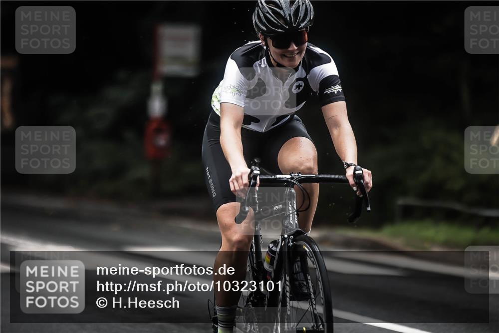 13.09.2026 - Stadtparktriathlon H.Heesch http://msf.ph/oto/10323101 13.09.2026 13:09:26 Radfahren 1189, 1217, 1254, 1288, 1299, 1357, 1362 meine-sportfotos.de