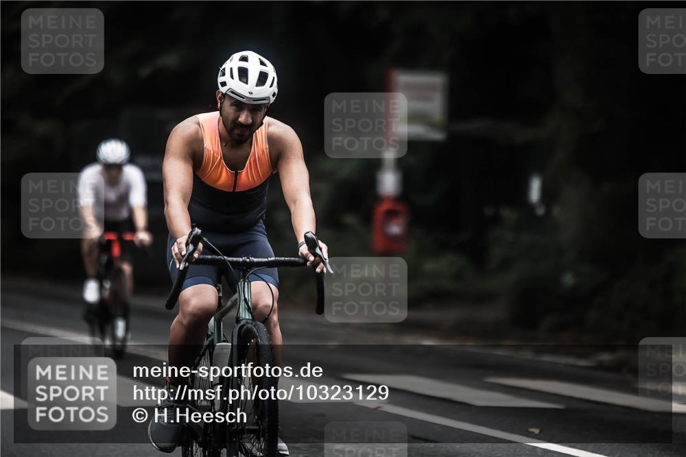 13.09.2026 - Stadtparktriathlon H.Heesch http://msf.ph/oto/10323129 13.09.2026 13:09:31 Radfahren 1189, 1243, 1299, 1321, 1357, 1362, 1366 meine-sportfotos.de