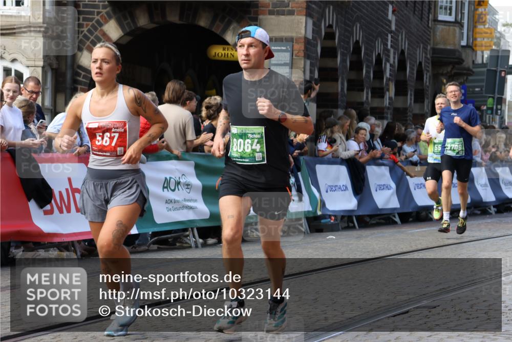 13.09.2026 - 21. swb-Marathon Bremen Strokosch-Dieckow http://msf.ph/oto/10323144 13.09.2026 13:10:17 Ziel 538, 567, 623, 1723, 1975, 2020, 2750, 4781, 5627, 8835, 9277, 9804, 9817, 604, 640, 1277, 2605, 3959, 5532, 6267, 7881, 8033, 8709 meine-sportfotos.de