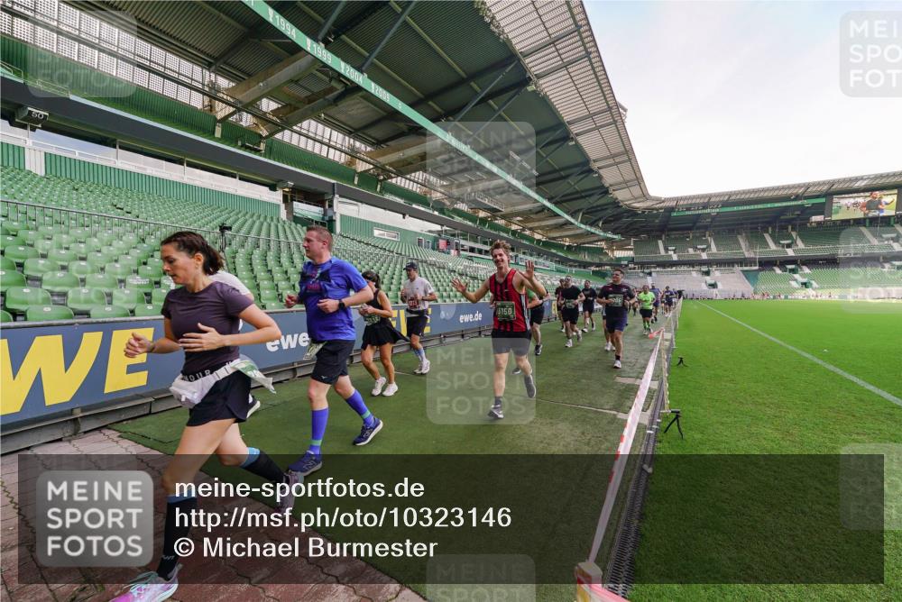 13.09.2026 - 21. swb-Marathon Bremen Michael Burmester http://msf.ph/oto/10323146 13.09.2026 13:24:53 Laufen im Stadion 137, 182, 213, 294, 324, 434, 505, 543, 548, 721, 723, 739, 743, 752, 815, 818, 966, 1273, 1410, 1443, 1459, 1463, 1471, 1491, 1504, 1515, 1561, 1597, 1598, 1830, 1944, 1953, 2058, 2059, 2095, 2211, 2252, 2267, 2271, 2286, 2308, 2312, 2323, 2354, 2445, 2465, 2483, 2495, 2497, 2503, 2506, 2554, 2571, 2591, 2644, 2752, 2762, 2768, 2776, 2833, 2878, 2896, 2936, 2968, 2981, 3005, 3142, 3211, 3259, 3282, 3288, 3289, 3292, 3298, 3306, 3312, 3329, 3364, 3381, 3390, 3395, 3770 meine-sportfotos.de