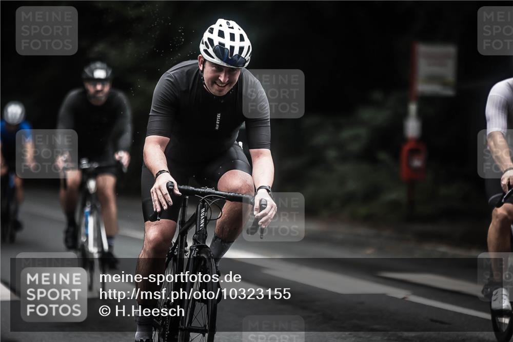 13.09.2026 - Stadtparktriathlon H.Heesch http://msf.ph/oto/10323155 13.09.2026 13:09:32 Radfahren 1189, 1243, 1299, 1321, 1357, 1366 meine-sportfotos.de